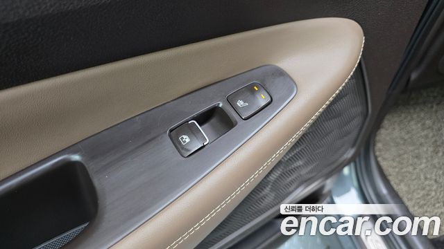 Hyundai Santafe 2019 — photo 28
