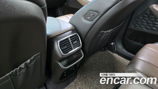 Hyundai Santafe 2019 — photo 30