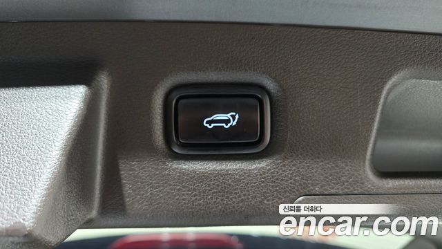 Hyundai Santafe 2019 — photo 31