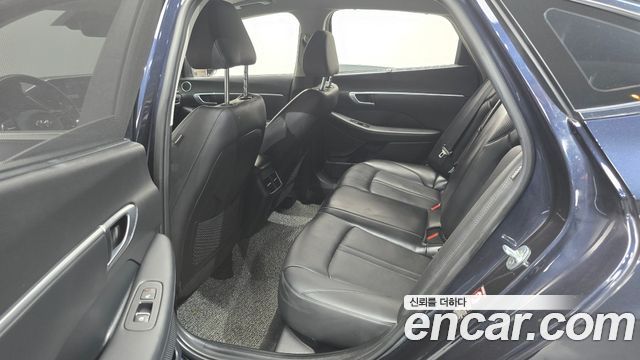 Hyundai Sonata 2020 — photo 17