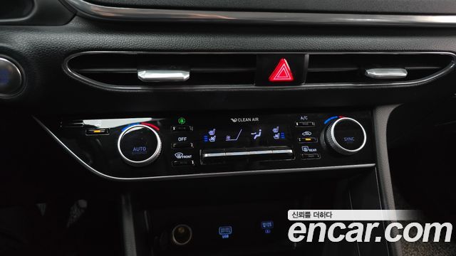 Hyundai Sonata 2020 — photo 31