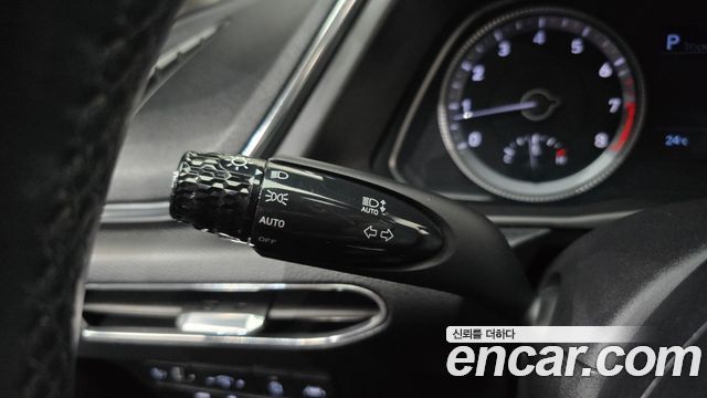 Hyundai Sonata 2020 — photo 32