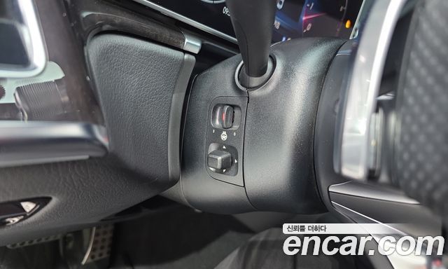 Mercedes-Benz S-Class 2022 — photo 24