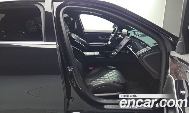 Mercedes-Benz S-Class 2022 — photo 16