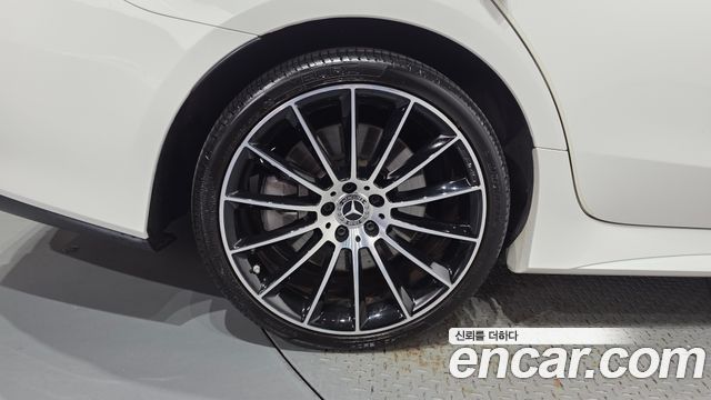 Mercedes-Benz CLS-Class 2021 — photo 5