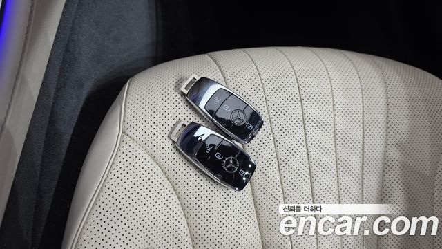 Mercedes-Benz CLS-Class 2021 — photo 22