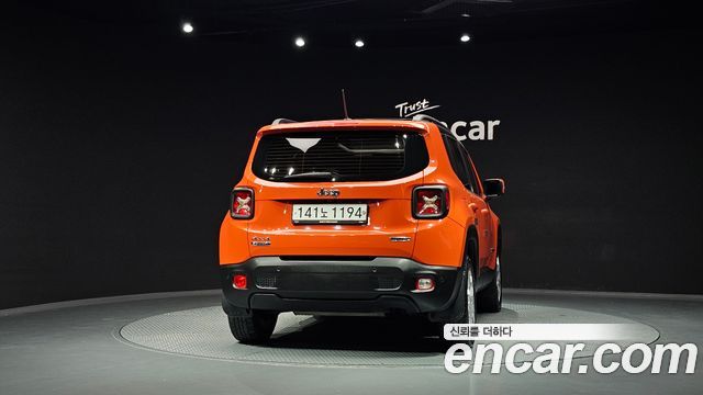 Jeep Renegade 2015 — photo 4