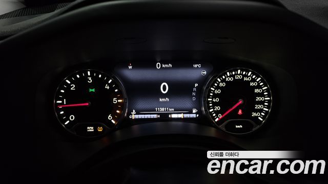 Jeep Renegade 2015 — photo 8