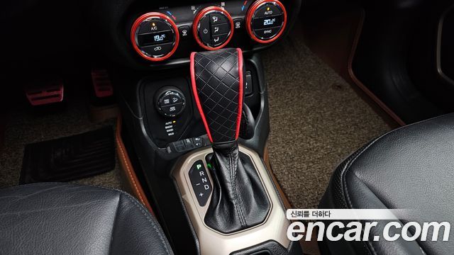 Jeep Renegade 2015 — photo 9