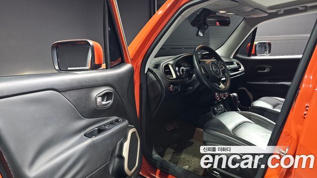 Jeep Renegade 2015 — photo 10