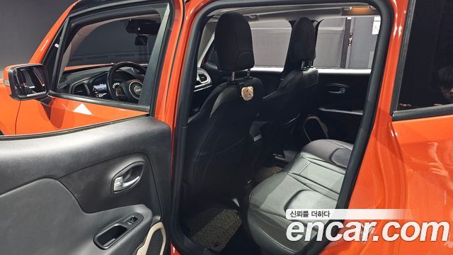 Jeep Renegade 2015 — photo 12