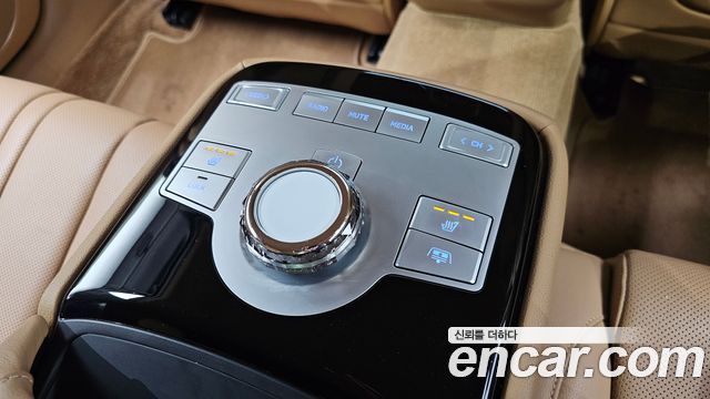Genesis G80 2025 — photo 30