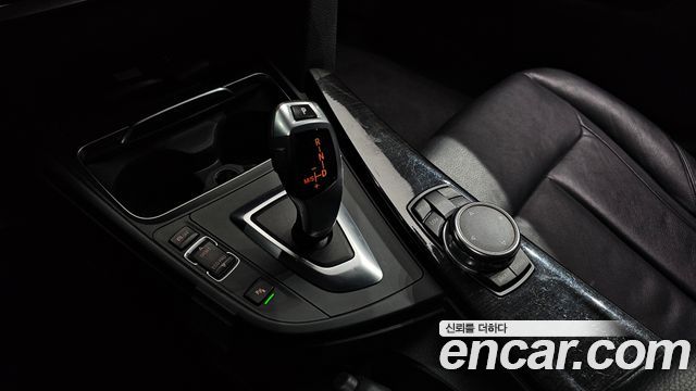 BMW 4-Series 2017 — photo 9