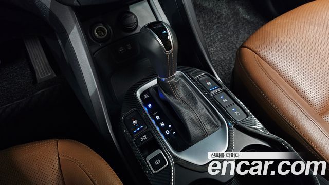 Hyundai Santafe 2016 — photo 12