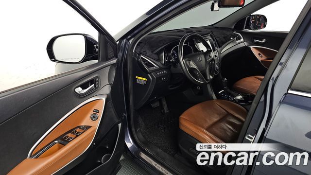 Hyundai Santafe 2016 — photo 13