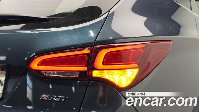 Hyundai Santafe 2016 — photo 9