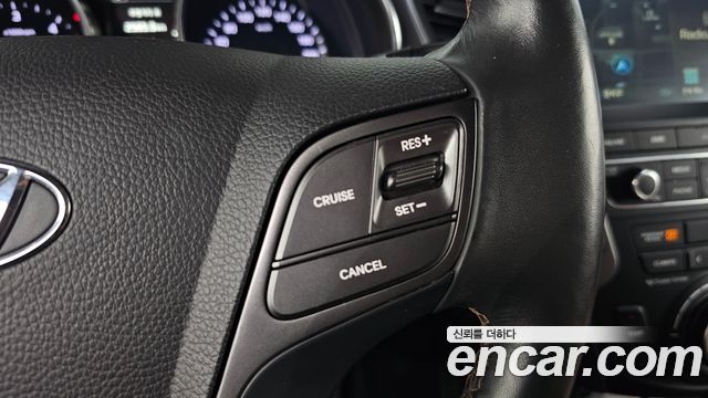 Hyundai Santafe 2016 — photo 30