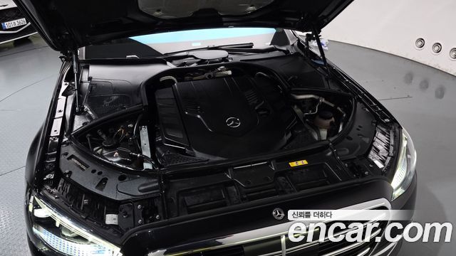 Mercedes-Benz S-Class 2021 — photo 6