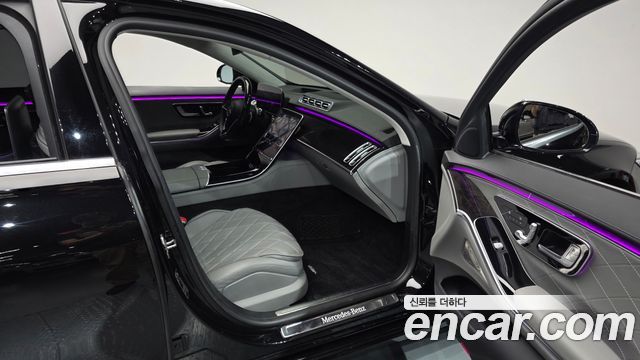 Mercedes-Benz S-Class 2021 — photo 17