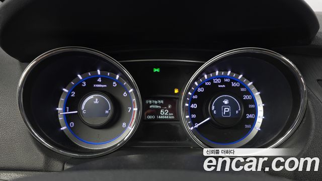 Hyundai Sonata 2013 — photo 11