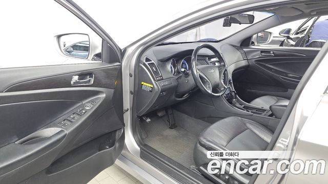 Hyundai Sonata 2013 — photo 13