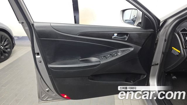 Hyundai Sonata 2013 — photo 14