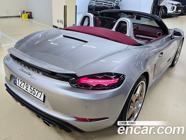 Porsche 718 2021 — photo 2