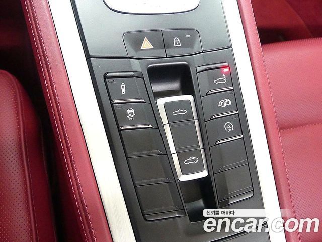 Porsche 718 2021 — photo 17
