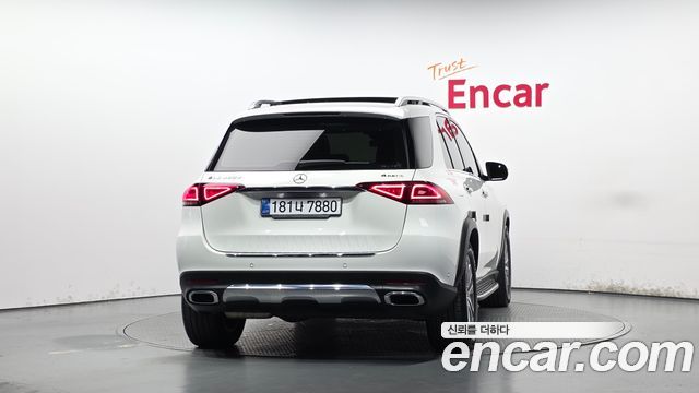 Mercedes-Benz GLE-Class 2022 — photo 4