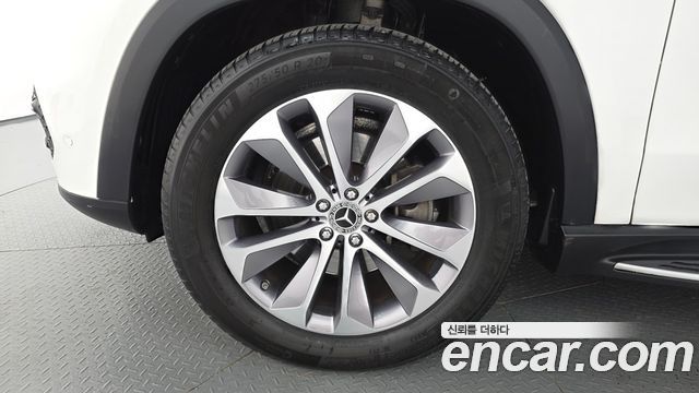 Mercedes-Benz GLE-Class 2022 — photo 5
