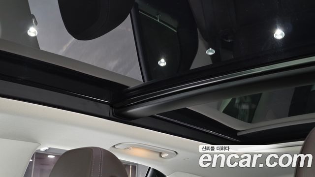 Mercedes-Benz GLE-Class 2022 — photo 27