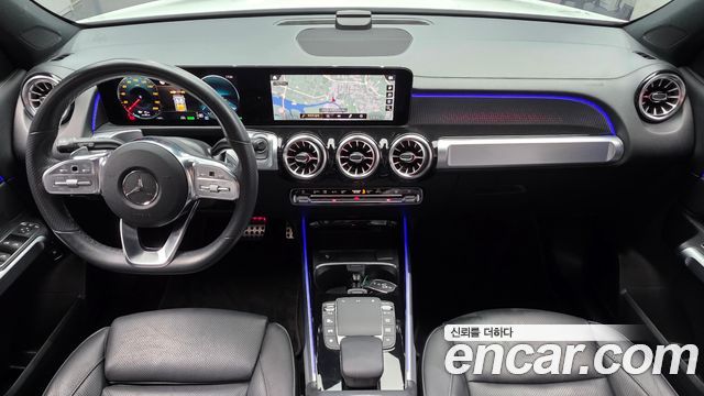 Mercedes-Benz EQB 2022 — photo 10
