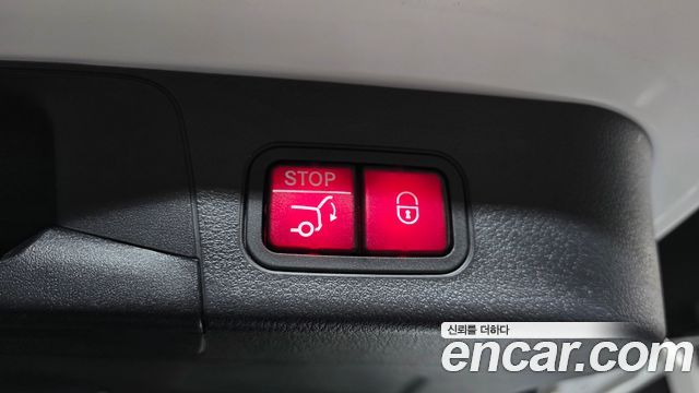 Mercedes-Benz EQB 2022 — photo 24