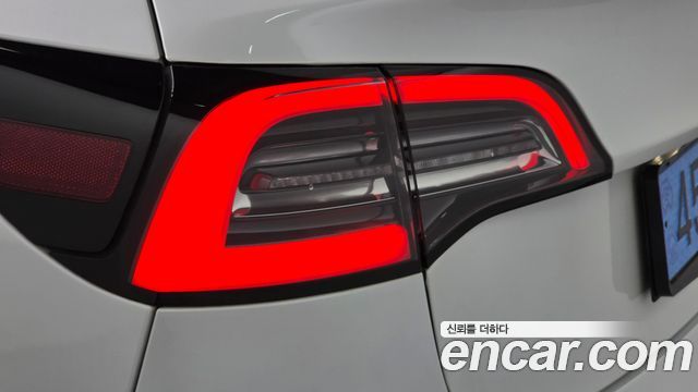 Tesla Model 3 2022 — photo 9