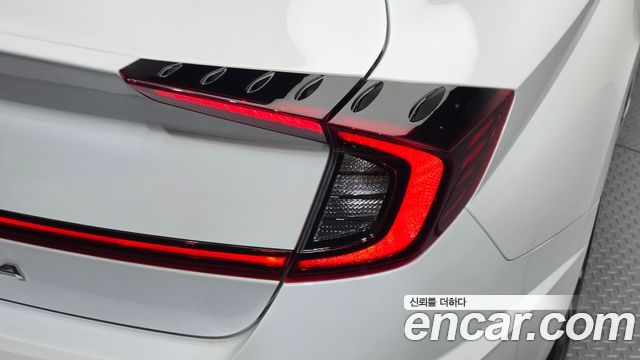 Hyundai Sonata 2023 — photo 9