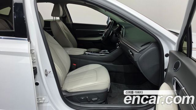 Hyundai Sonata 2023 — photo 16