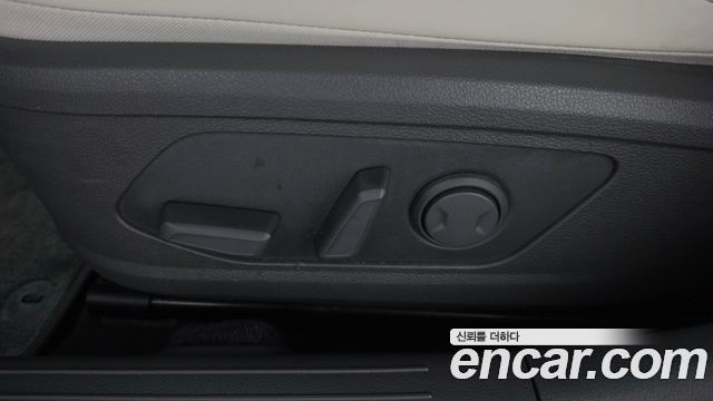 Hyundai Sonata 2023 — photo 30