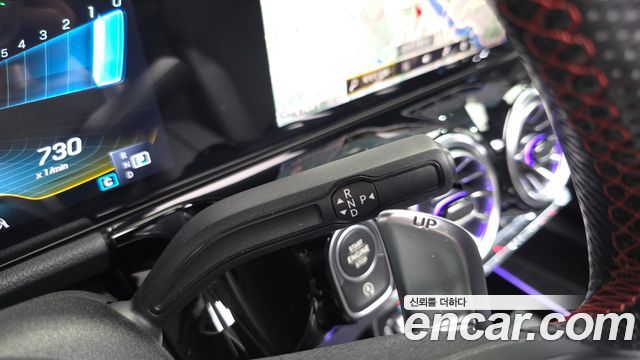 Mercedes-Benz GLA-Class 2023 — photo 12