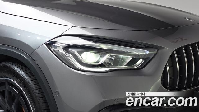 Mercedes-Benz GLA-Class 2023 — photo 8