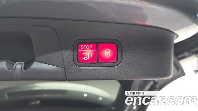 Mercedes-Benz GLA-Class 2023 — photo 27