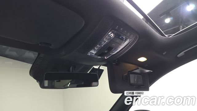 Mercedes-Benz GLA-Class 2023 — photo 28