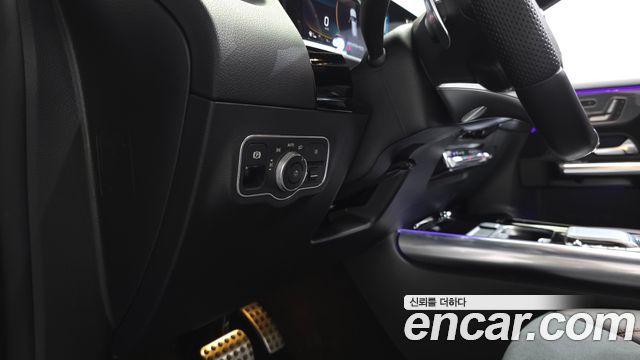 Mercedes-Benz GLA-Class 2023 — photo 30