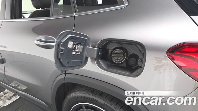 Mercedes-Benz GLA-Class 2023 — photo 35