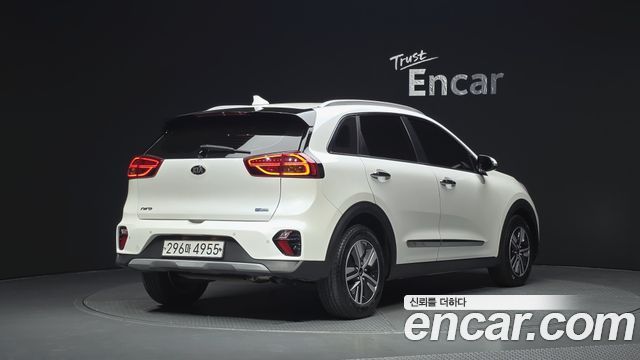 Kia Niro 2020 — photo 2
