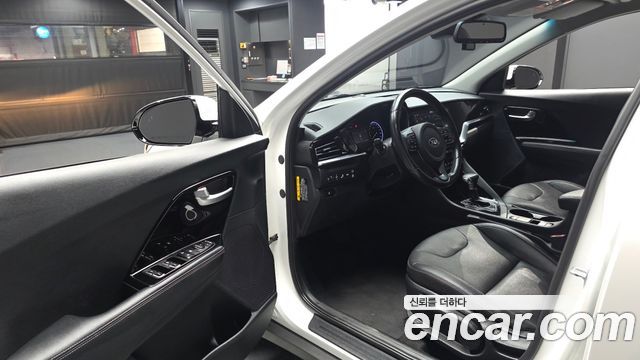 Kia Niro 2020 — photo 13