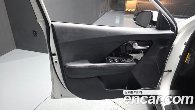 Kia Niro 2020 — photo 14