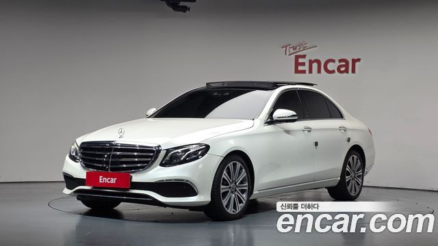 Mercedes-Benz E-Class 2017 — photo 1