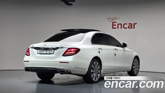 Mercedes-Benz E-Class 2017 — photo 2