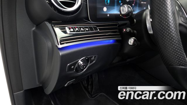 Mercedes-Benz E-Class 2017 — photo 29