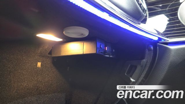 Mercedes-Benz E-Class 2017 — photo 35